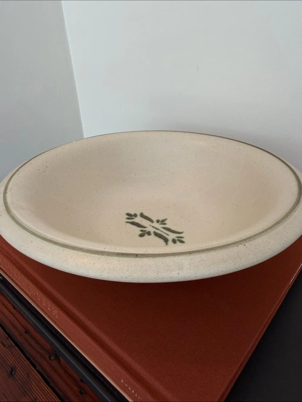 Haeger vintage cream